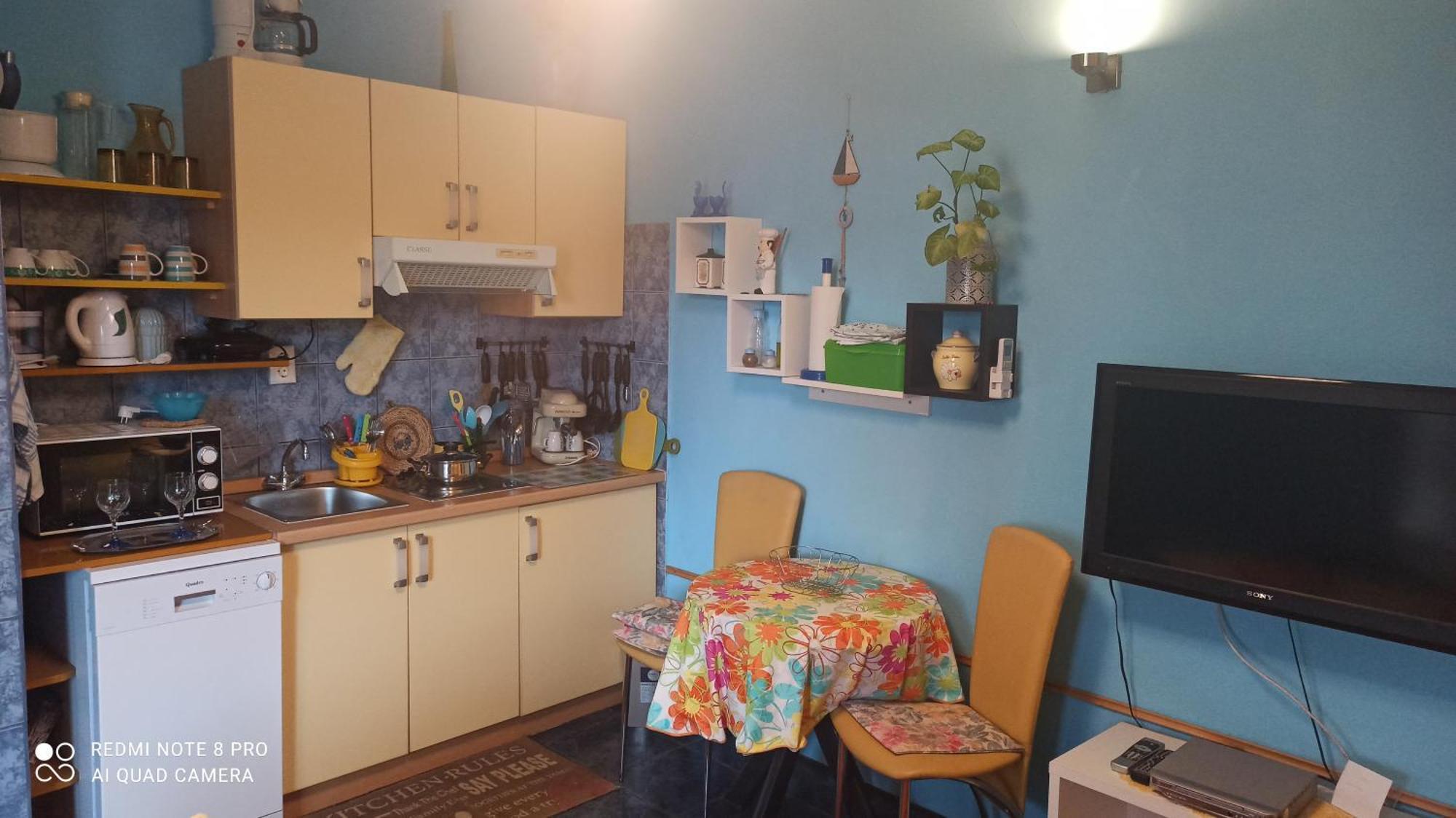 Apartmani Zute Рачище Номер фото